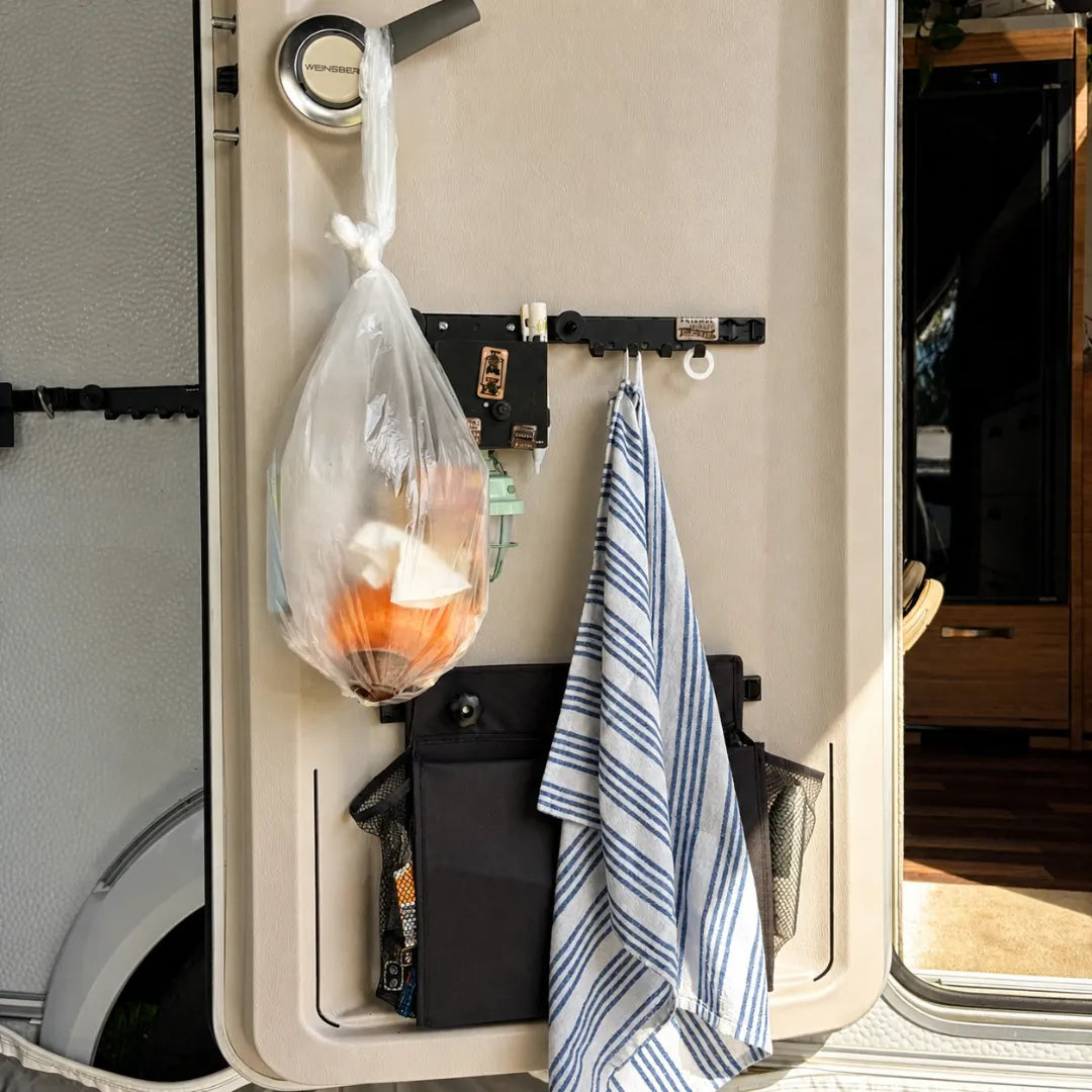 Improvisiertes Camping-Setup ohne SheltaFlex