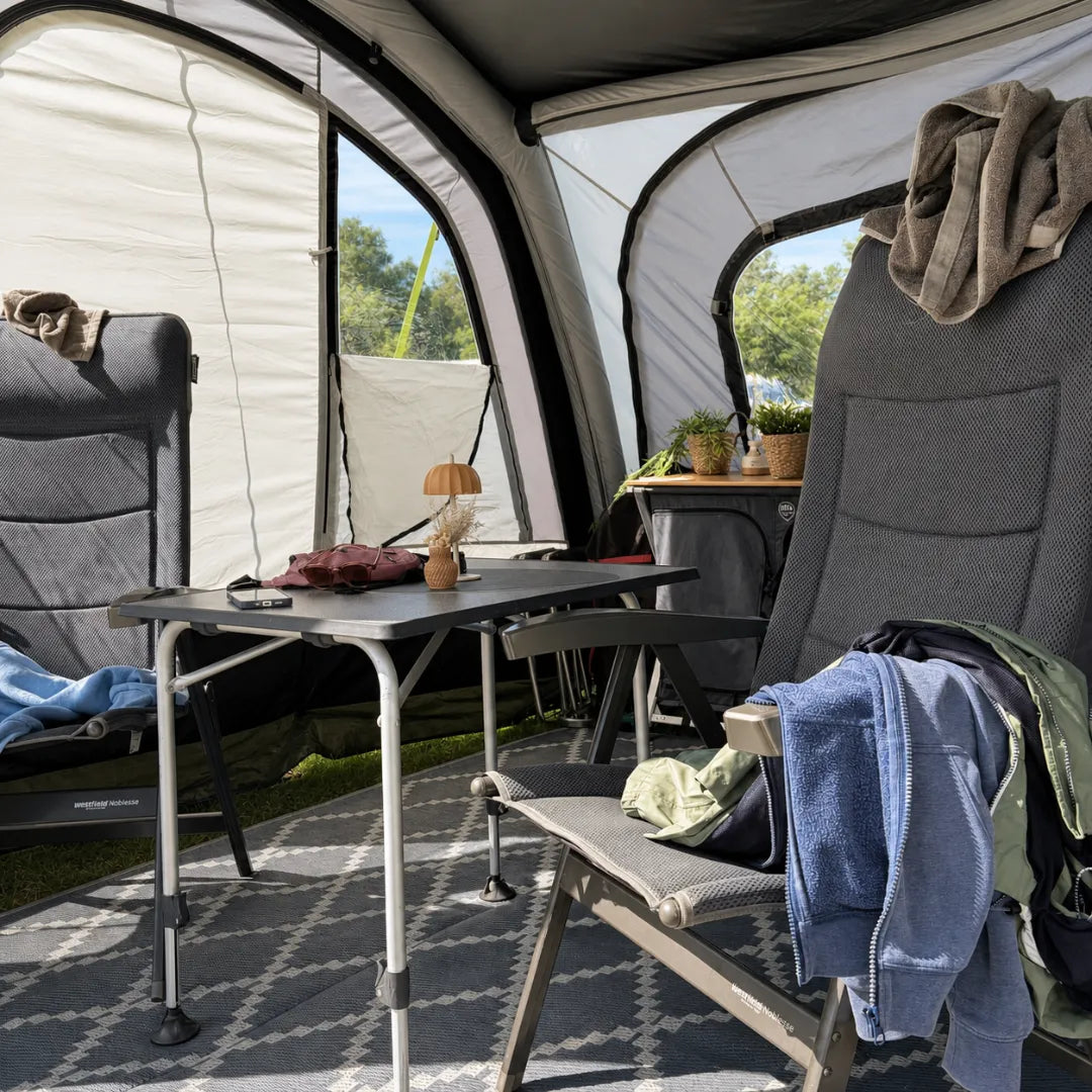 Improvisiertes Camping-Setup ohne SheltaFlex