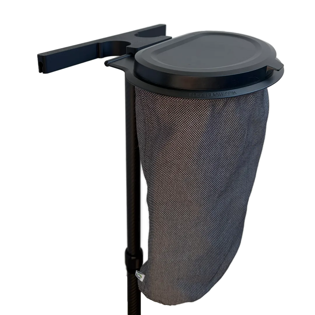 SheltaFlex FlexDock Duo mit seitlich ausgerichtetem Flextrash Abfallbehaelter