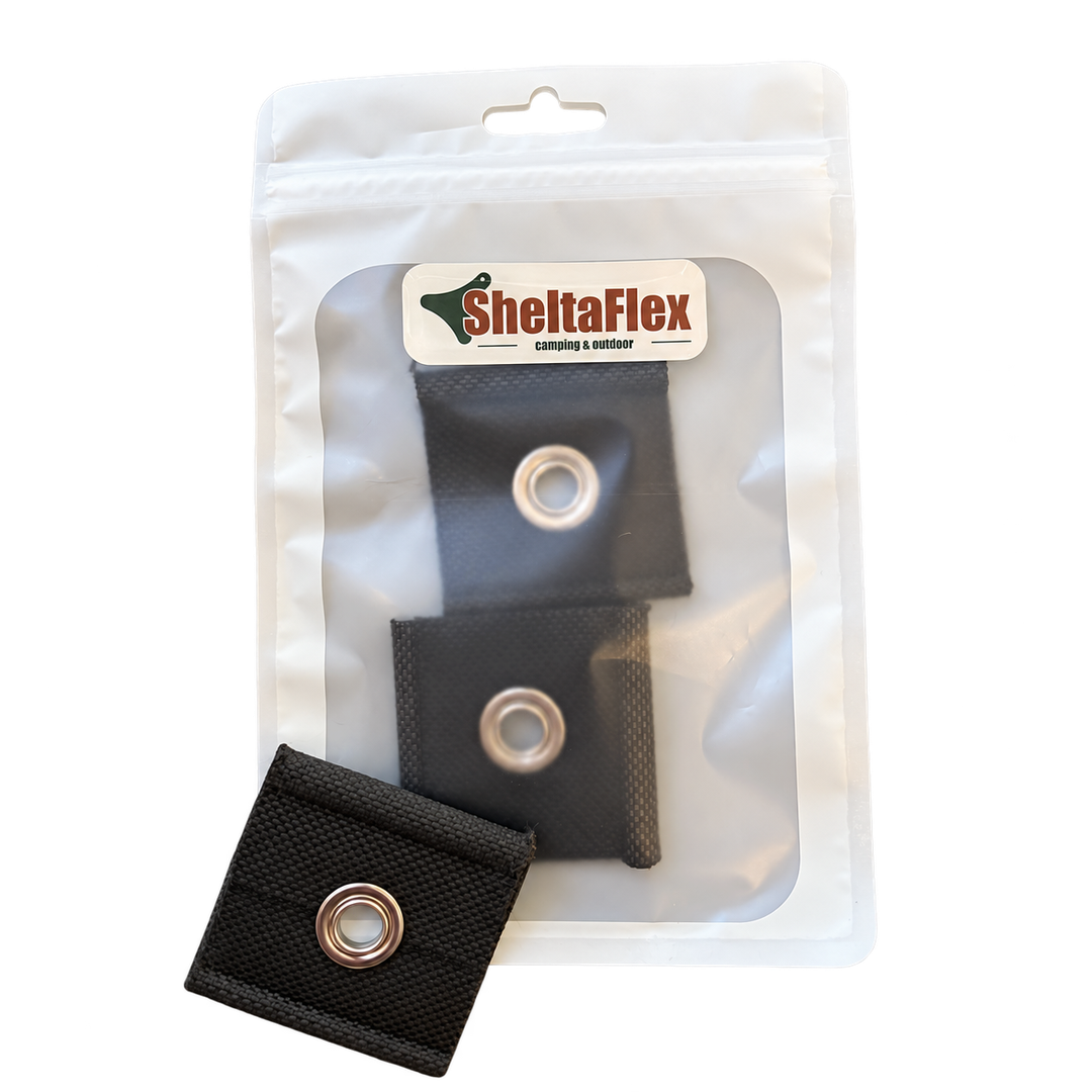SheltaFlex Kederclips Set in Einzelverpackung mit schwarzem Kederclip und Metallöse, Ansicht links.